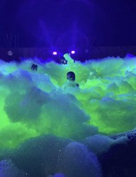 UV GLOW Foam Party